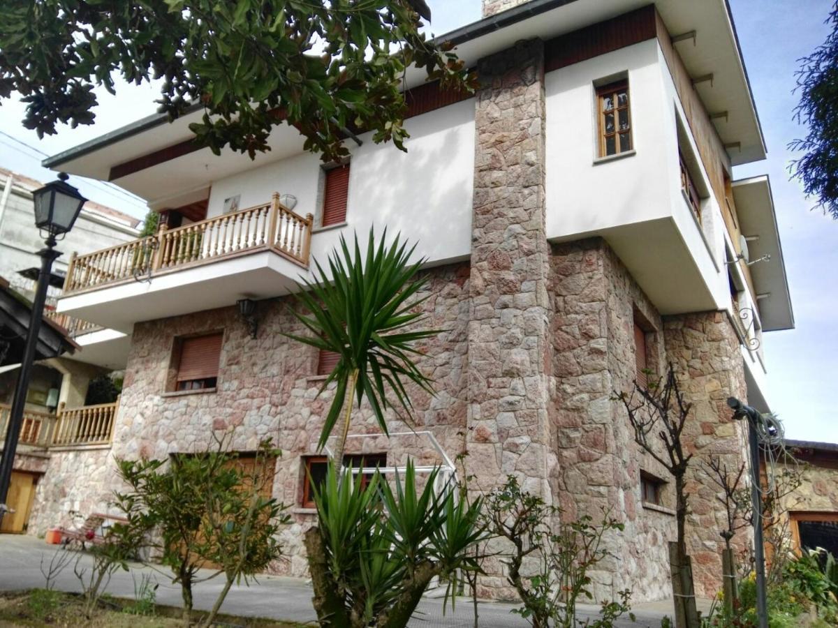 Albergue La Costana オビエド エクステリア 写真